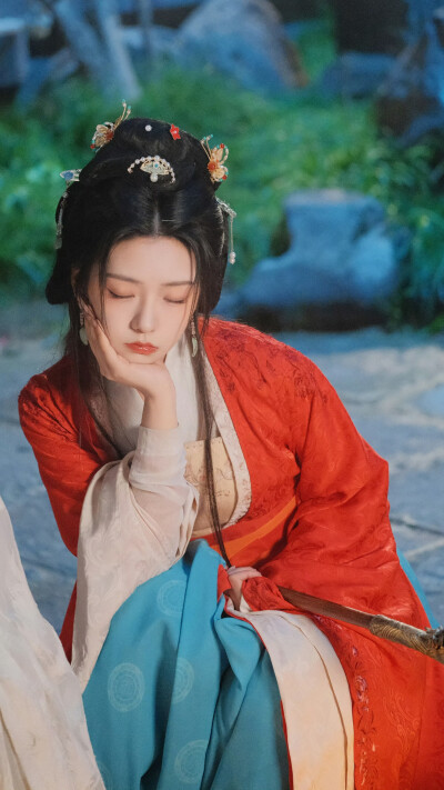 王云云