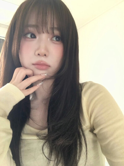 尹舒妍