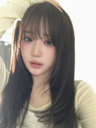 尹舒妍
