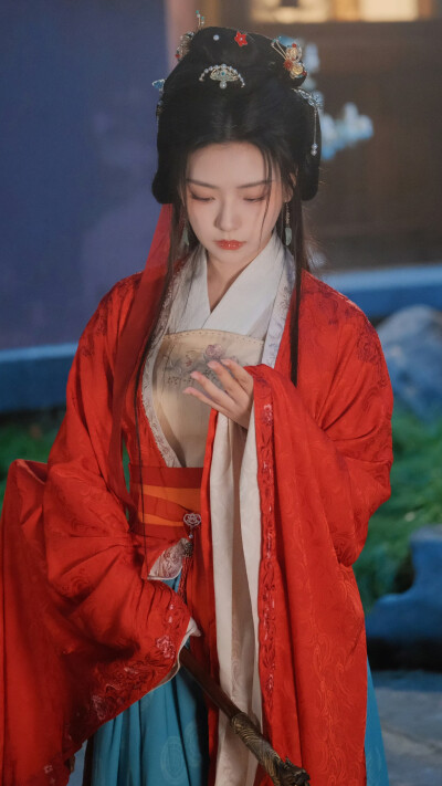 王云云