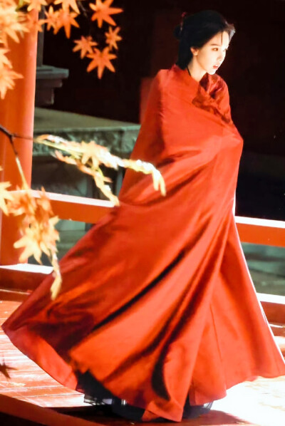陈都灵