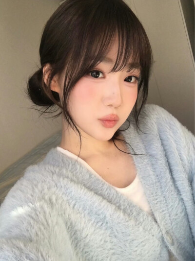 尹舒妍