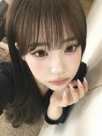尹舒妍