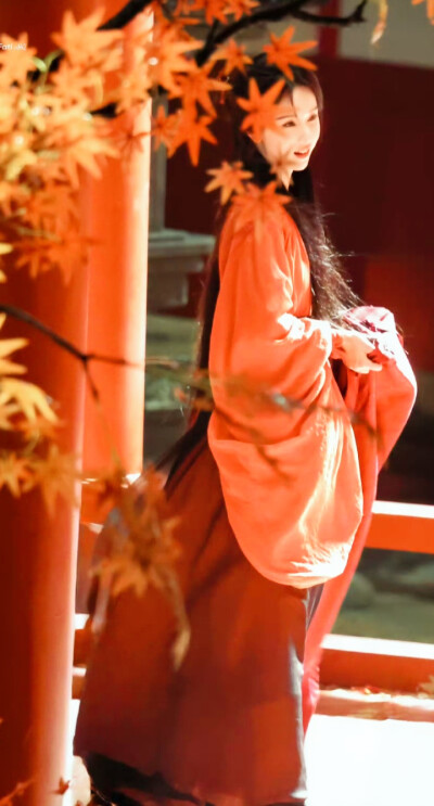 陈都灵