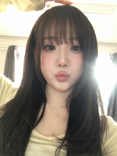 尹舒妍