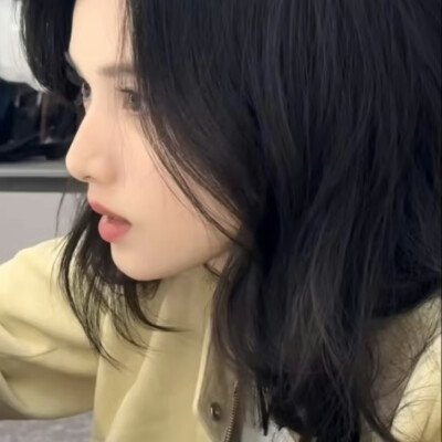 张婧仪