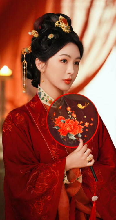 李菲儿