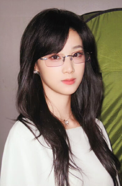 王小亿
