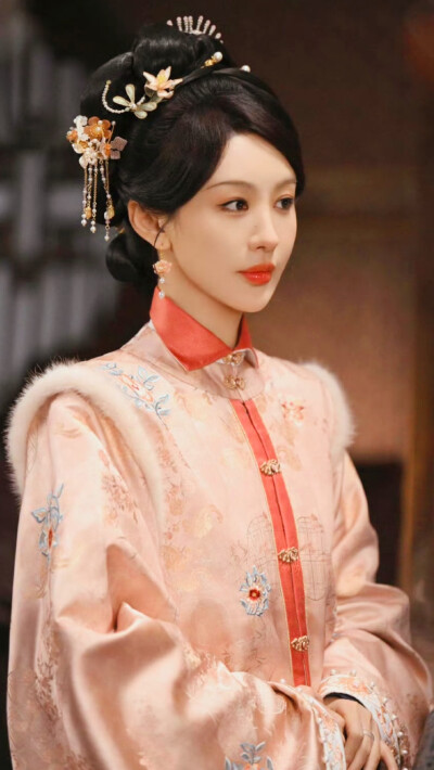 李菲儿