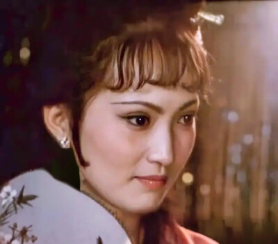 晴雯