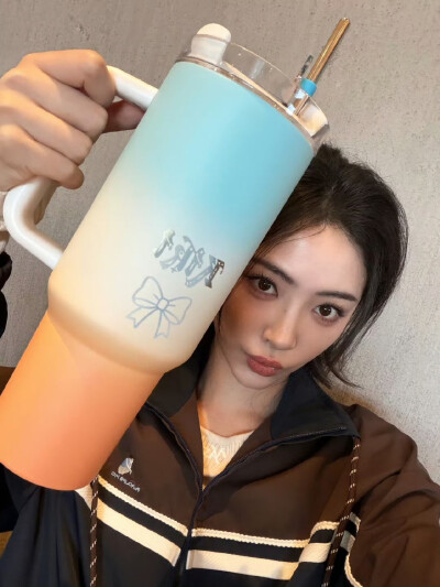 许佳琪