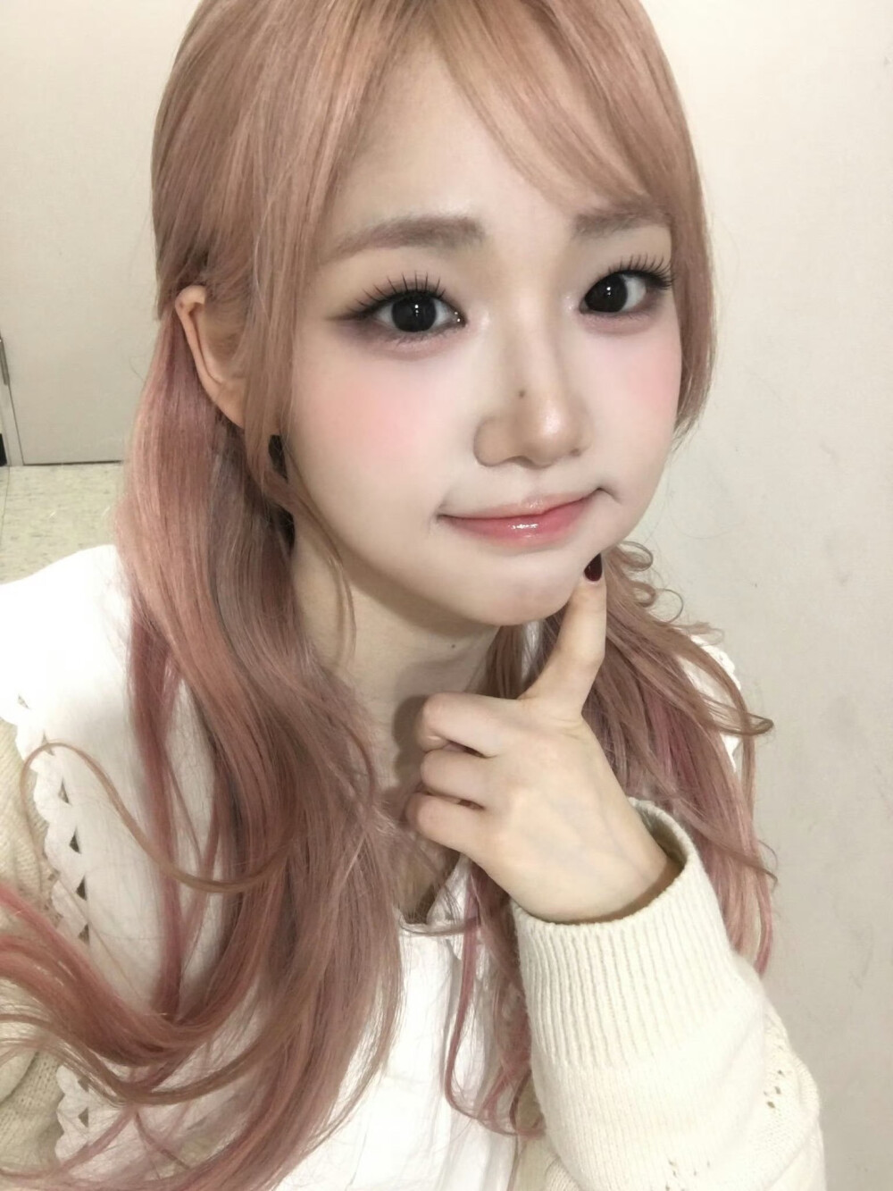 尹舒妍