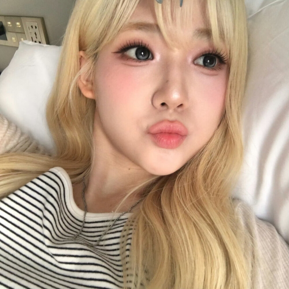 尹舒妍