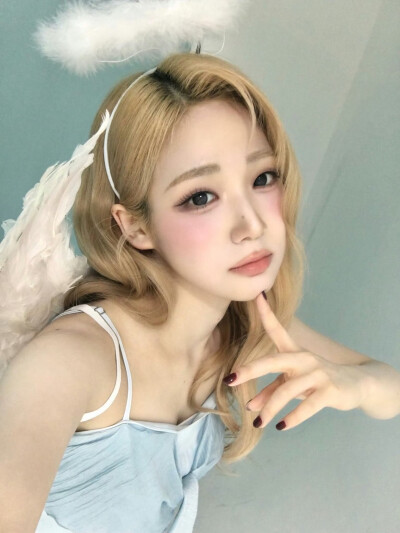 尹舒妍