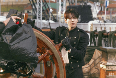 260324
weverse更新柾国相关
BTS 'SWIM' MV Photo Sketch
