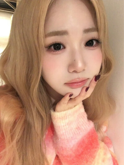 尹舒妍