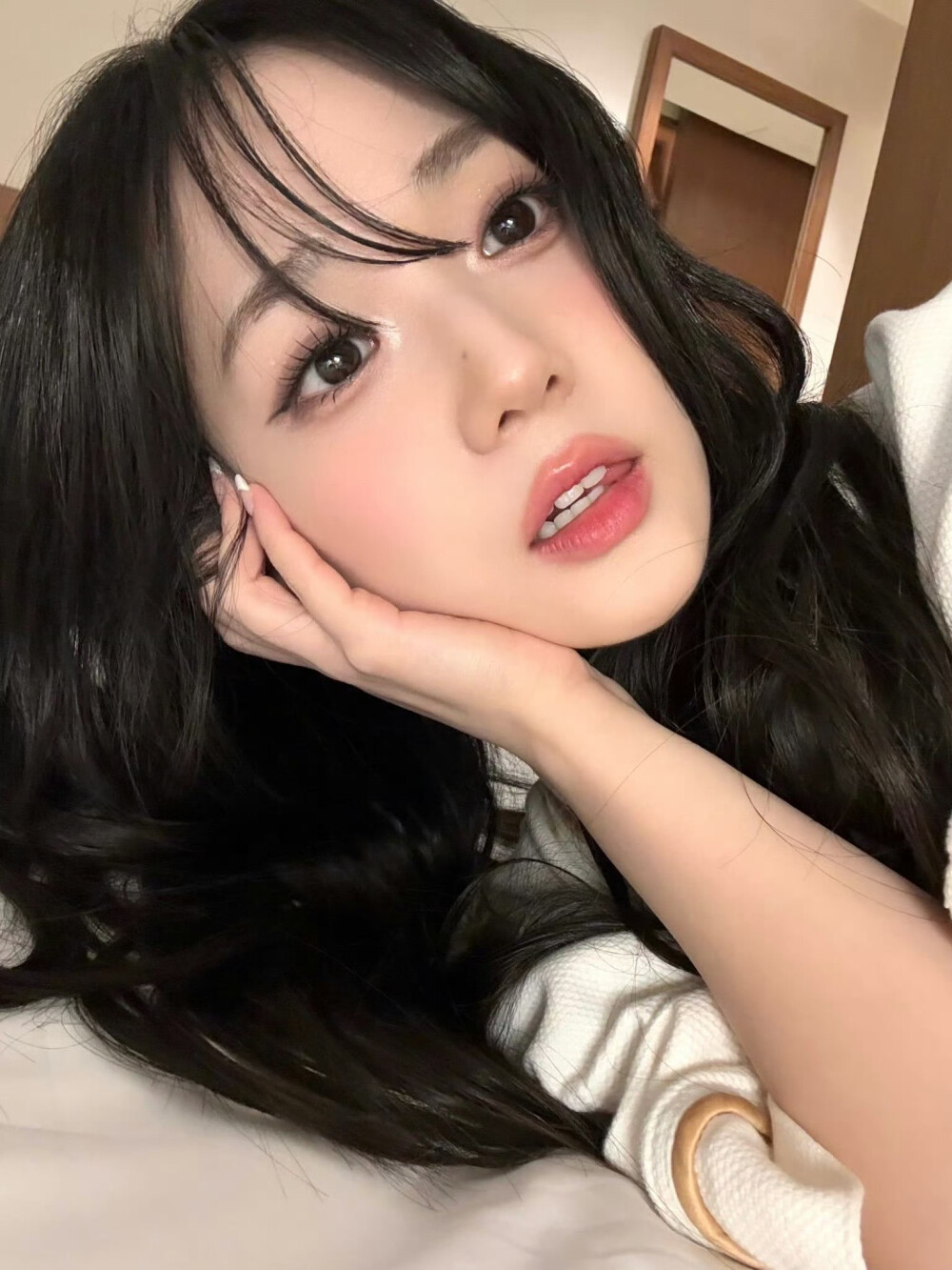尹舒妍