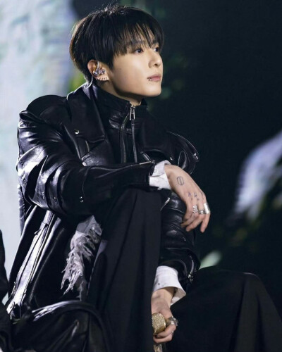 260323
songzio_official ins更新柾国相关
