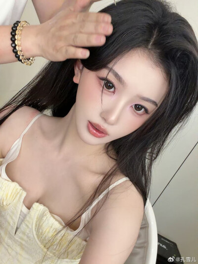 孔雪儿