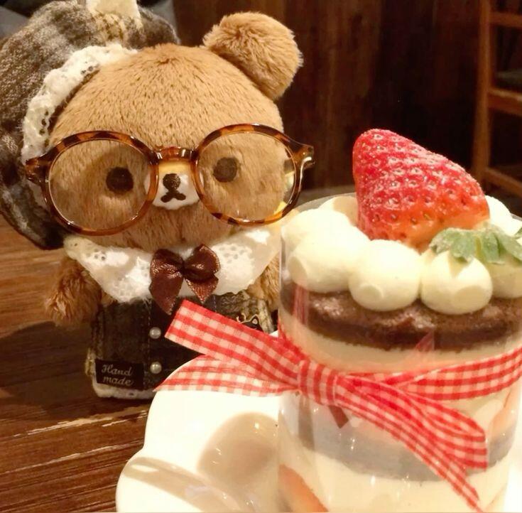 草莓轻松熊