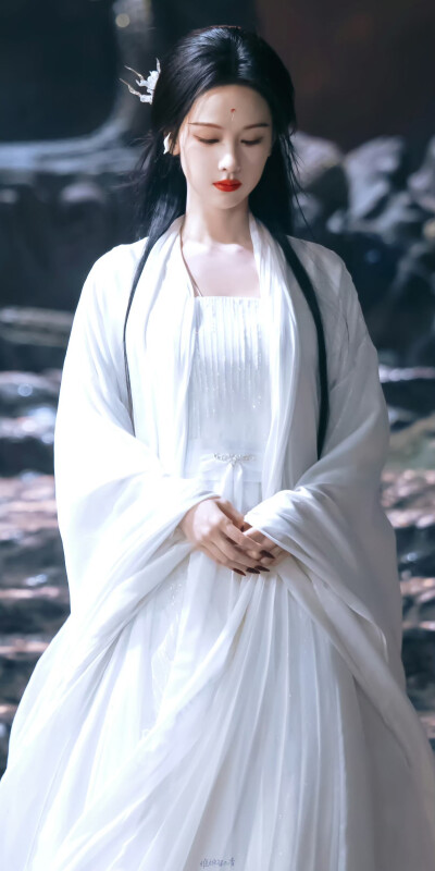 陈都灵
