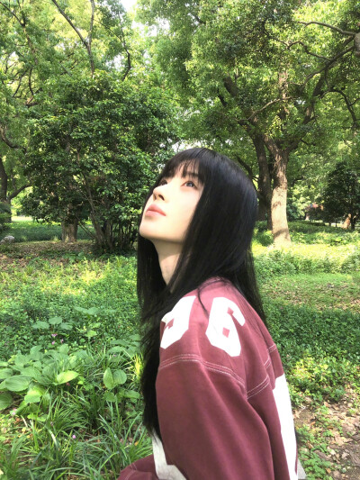 鞠婧祎