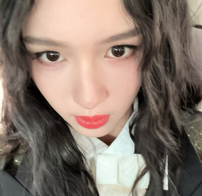 羊毛卷女孩