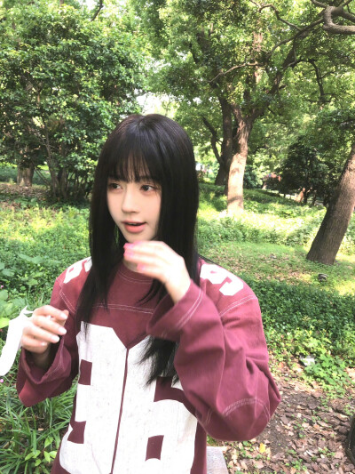 鞠婧祎