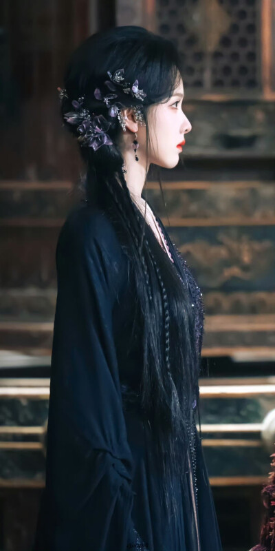 陈都灵