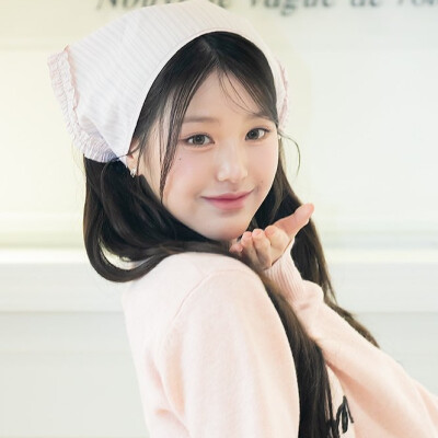 张元英