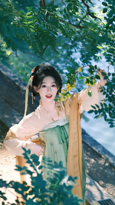 胡亦瑶