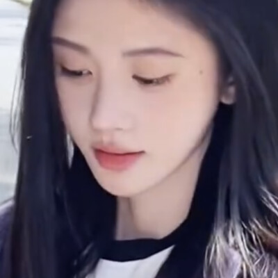 鞠婧祎