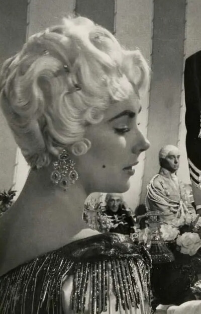 Elizabeth Taylor ​​​