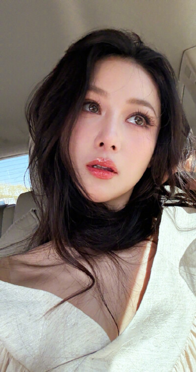 张馨予