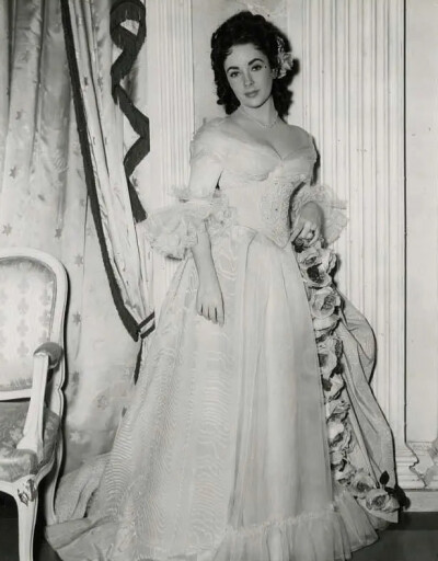 Elizabeth Taylor ​​​