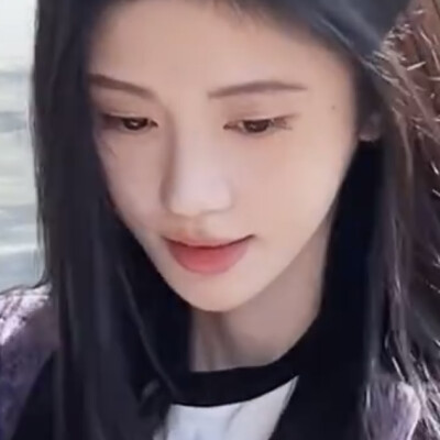 鞠婧祎