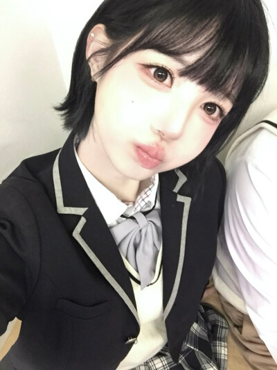 tripleS 金采湲