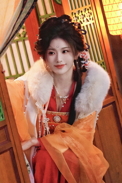 逐玉 孔雪儿∣俞浅浅