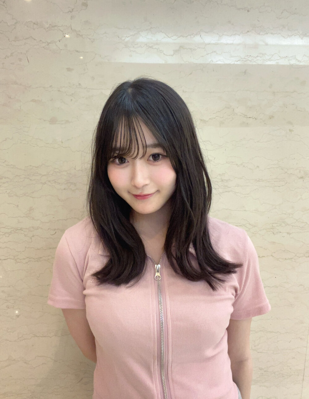 换新发型的璃菜