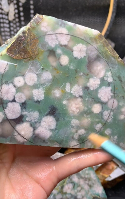 樱花玛瑙原石