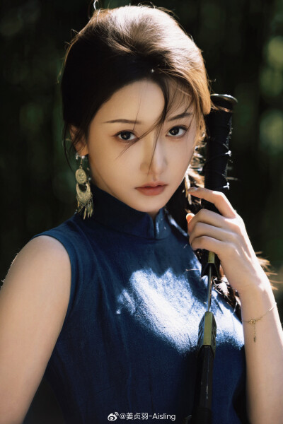 姜贞羽