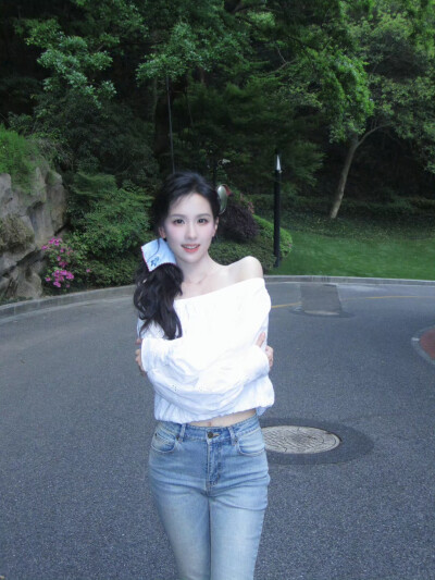陈都灵
