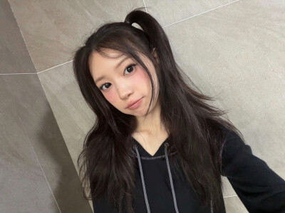 ILLIT moka境萌花