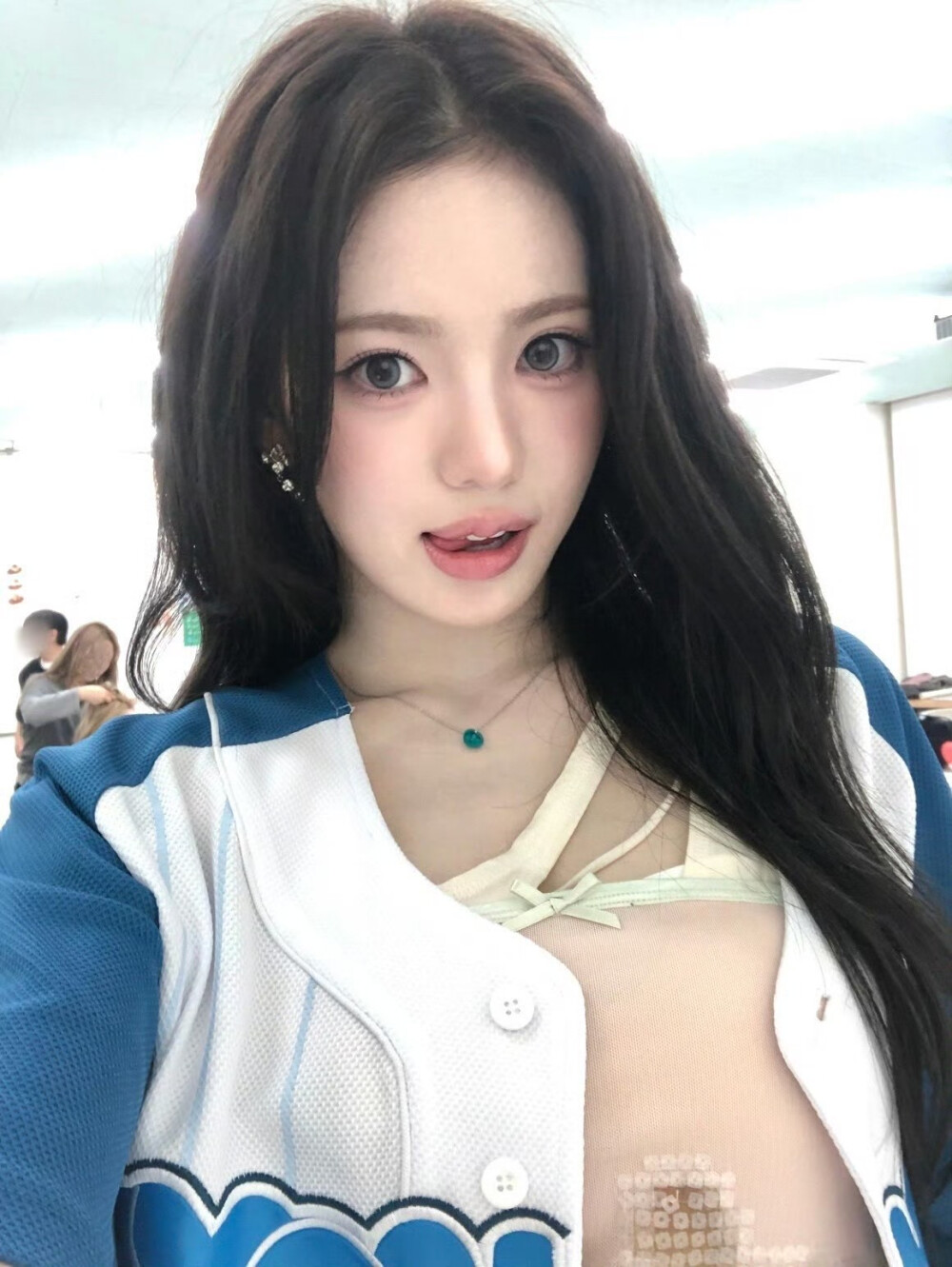 kiiikiii Sui李守彬
