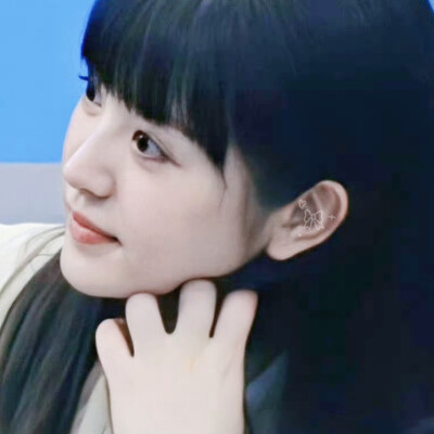 想一个小卢晚晚