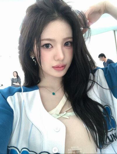 kiiikiii Sui李守彬