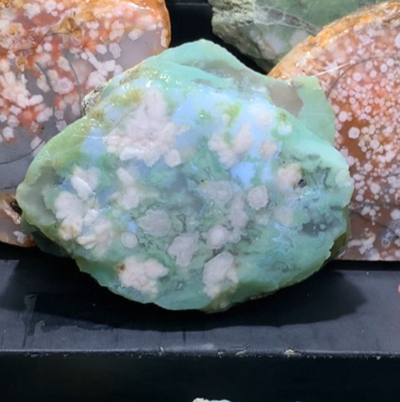 樱花玛瑙原石