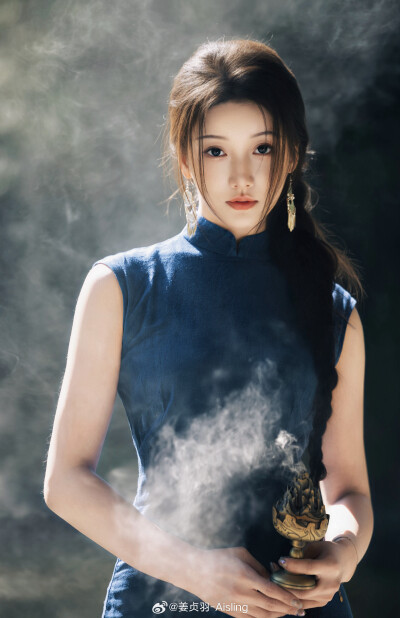 姜贞羽