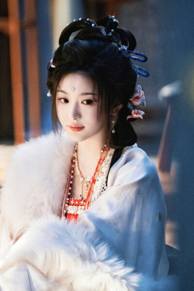 逐玉 孔雪儿∣俞浅浅