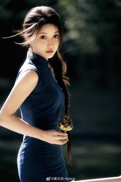 姜贞羽